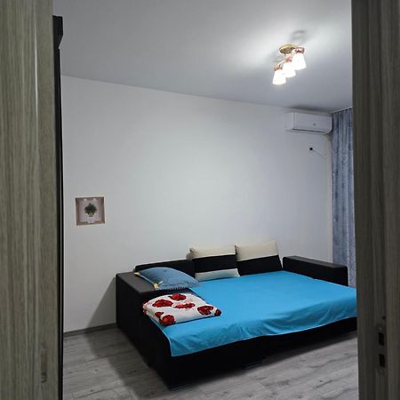 Apartament Mihaela Râmnicu Vâlcea Екстериор снимка