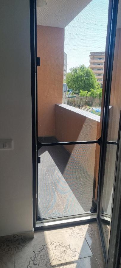 Apartament Mihaela Râmnicu Vâlcea Екстериор снимка