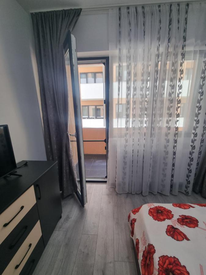Apartament Mihaela Râmnicu Vâlcea Екстериор снимка