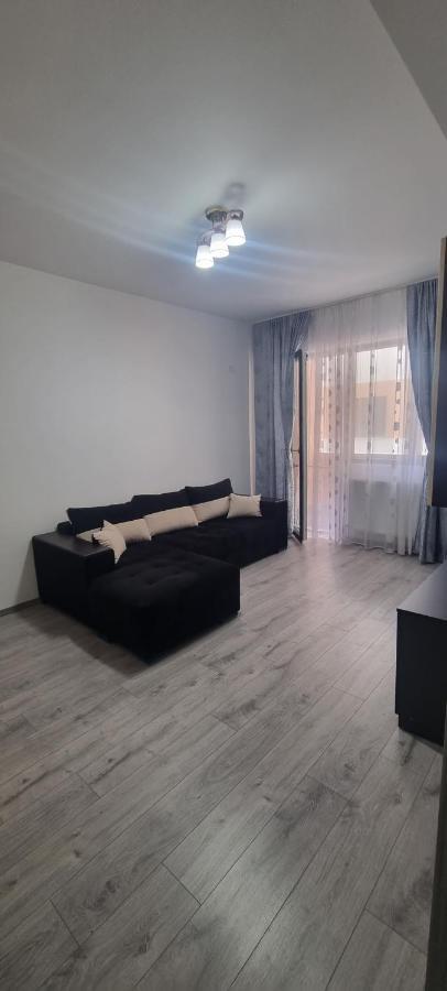 Apartament Mihaela Râmnicu Vâlcea Екстериор снимка