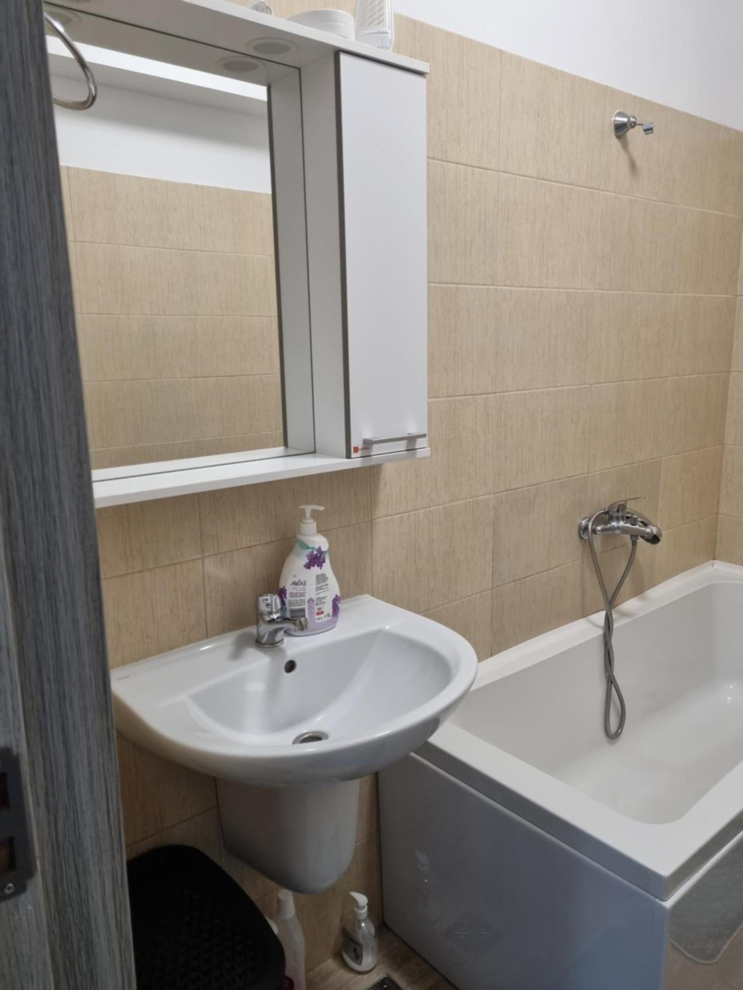 Apartament Mihaela Râmnicu Vâlcea Екстериор снимка